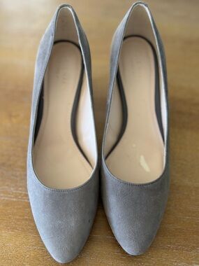Cole Haan Grand.OS Women's Go-To 3" Pumps Grey Suede Gold Hardware Size 7